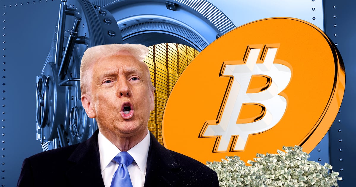 Trump Presenta Bitcoin Reserve y los Mercados Permanecen Indiferentes