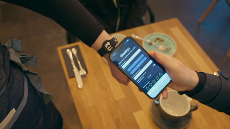 Lanzan App de Propinas Portátil en Reino Unido