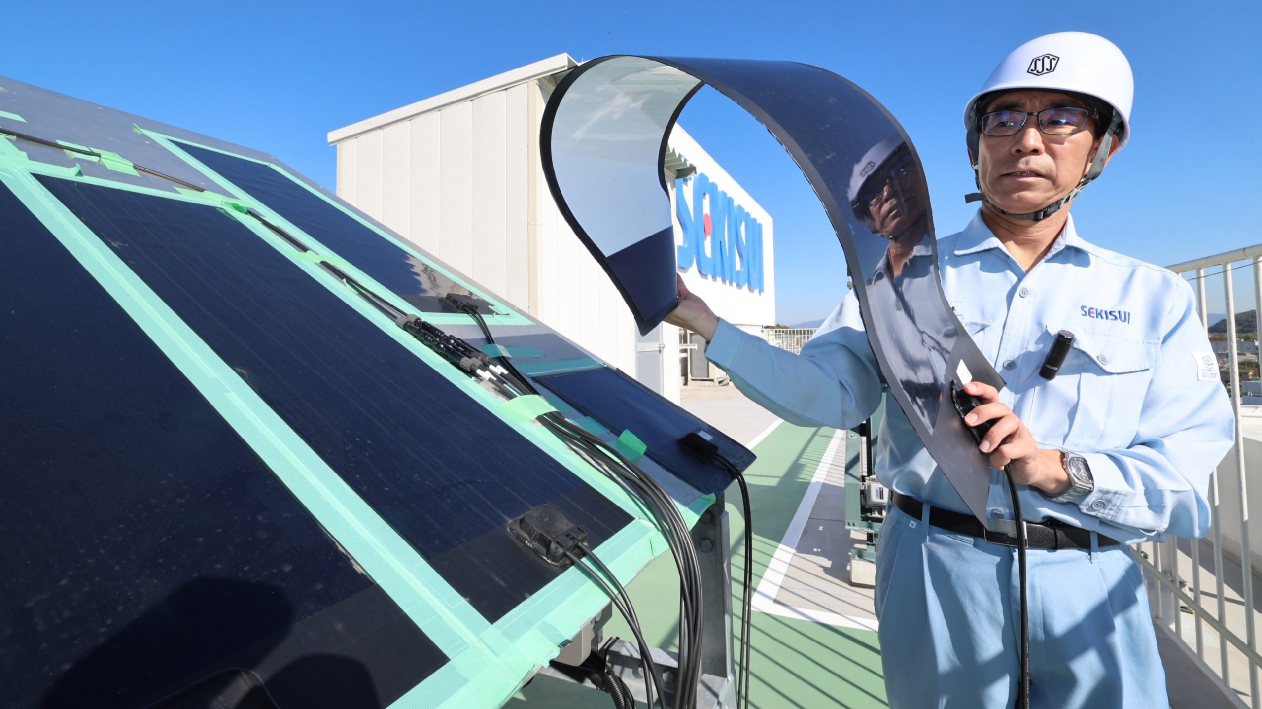 Konica Minolta Duplica la Vida Útil de Paneles Solares Flexibles