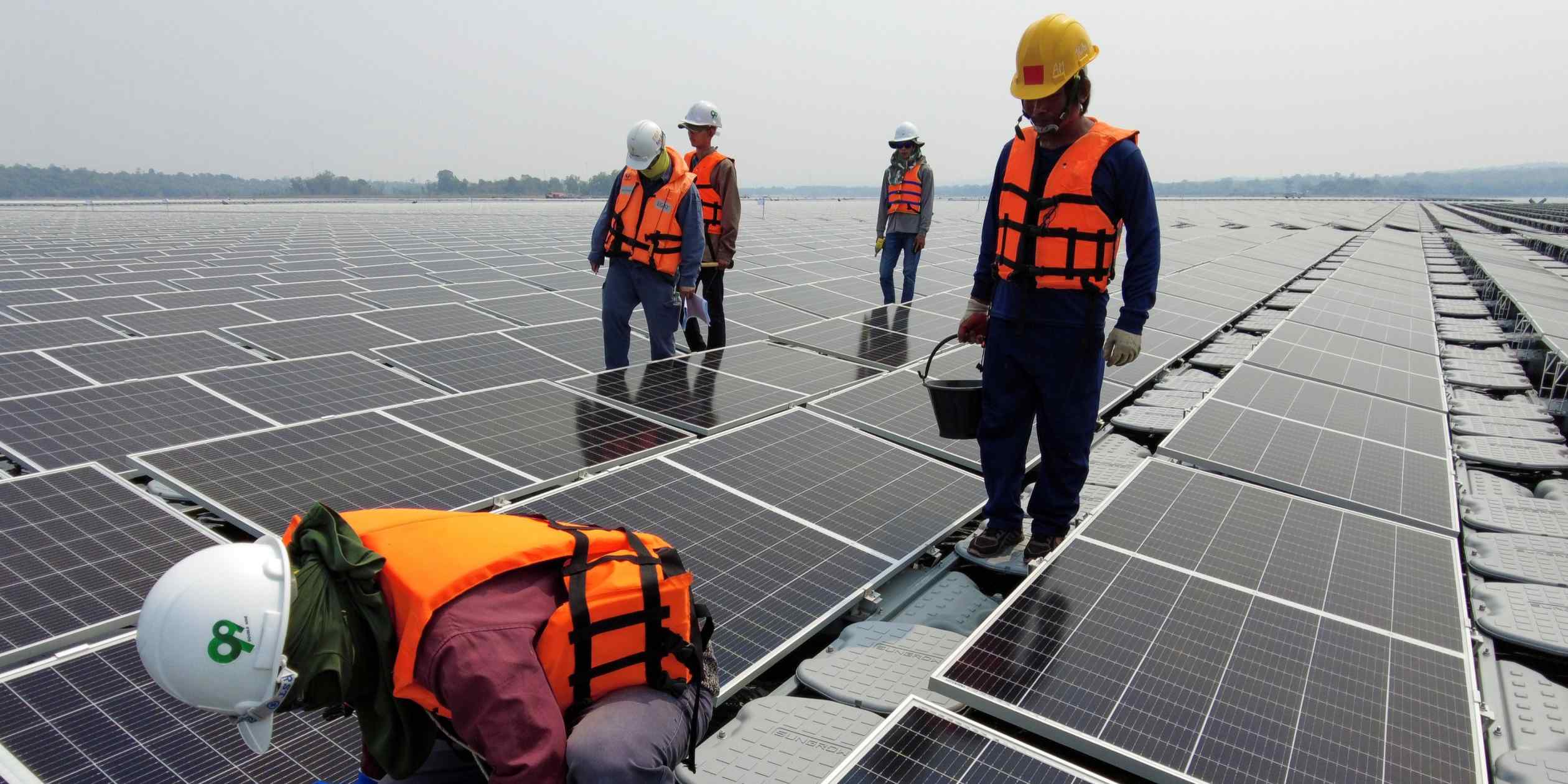 Trump Impone Altísimas Tarifas a Celdas Solares del Sudeste Asiático