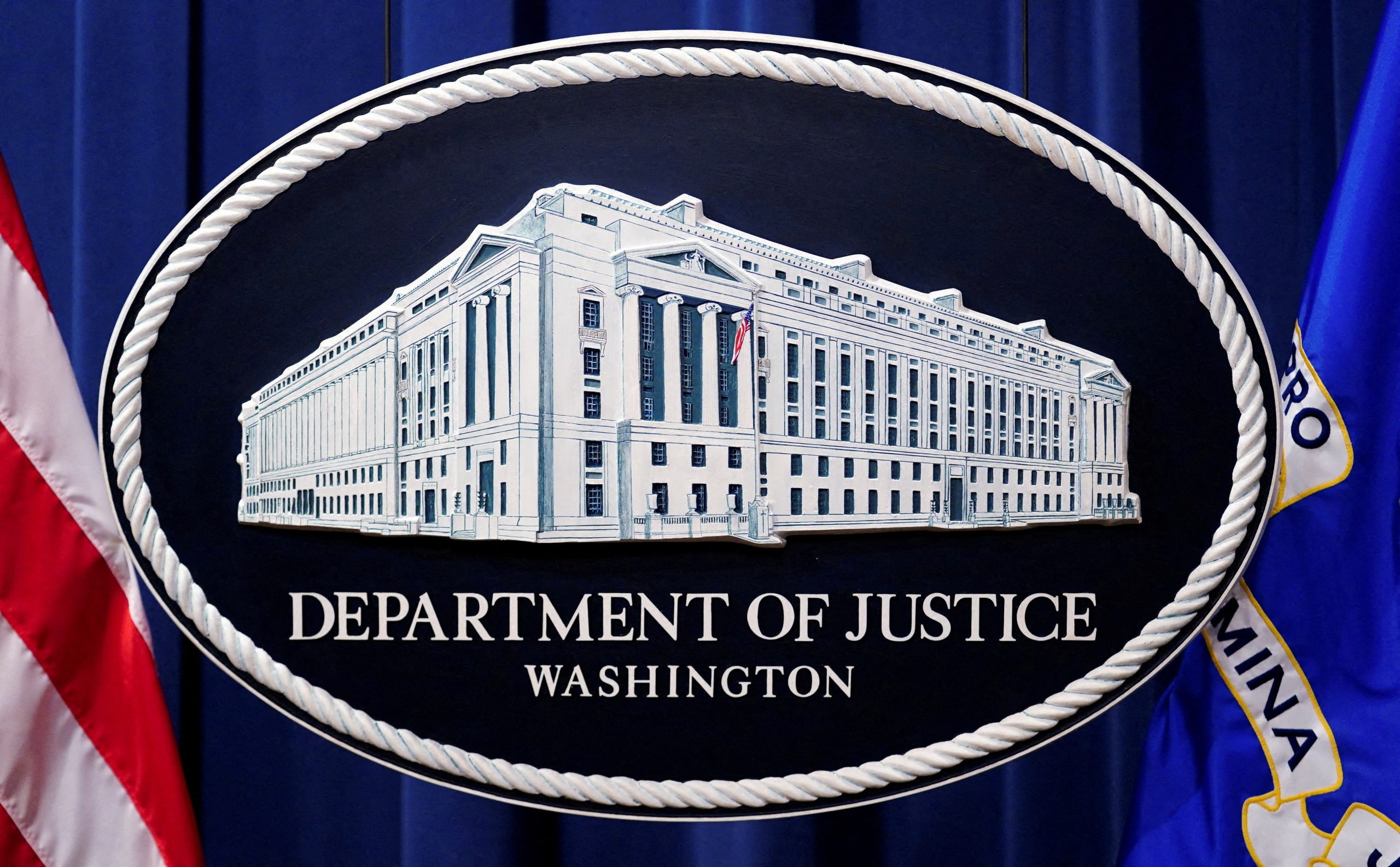 Justicia de EE. UU. disuelve equipo de fraude cripto en estratégico cambio