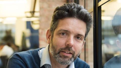 Barclays: Salida de Jefe de Fintech Andrew Elphick tras 14 años