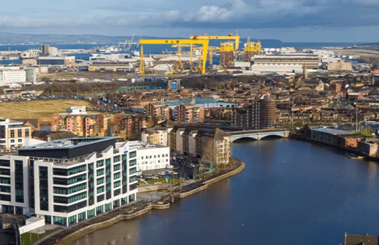 Northern Ireland: Un Vivero Atractivo para Fintechs en 2025