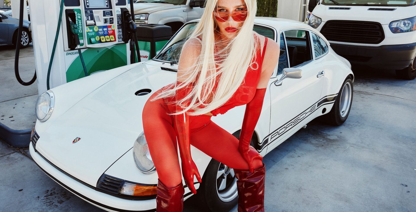 Kesha Revoluciona la Música con su Startup Smash