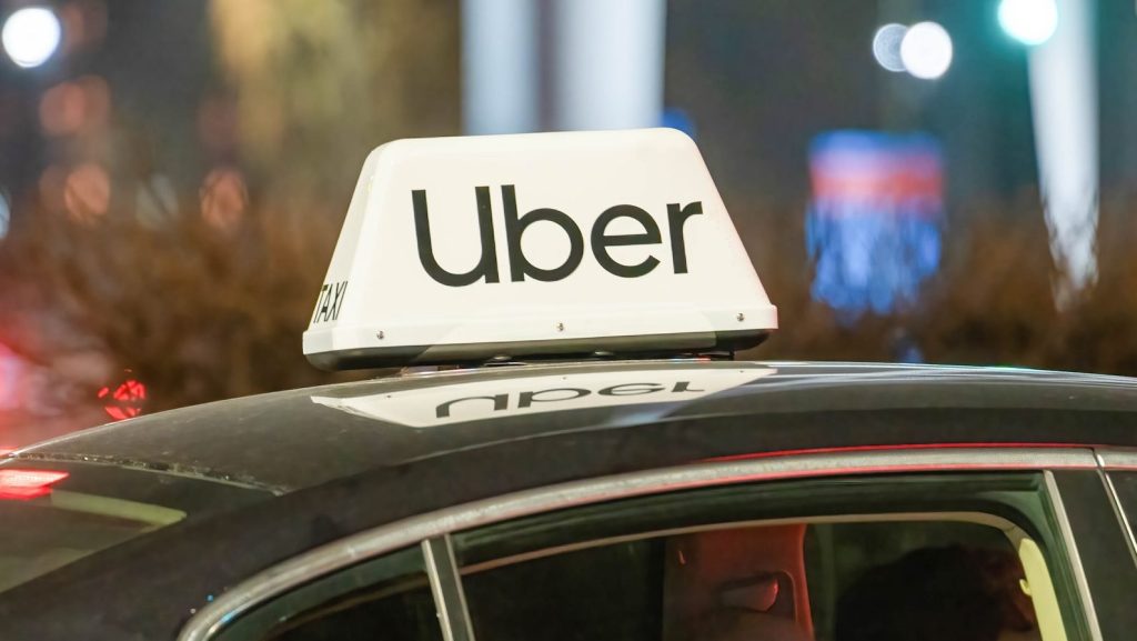 Uber lanza Route Share, shuttles con ruta fija para ahorrar en traslados