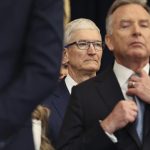 CEO de Apple desafía ley de seguridad infantil en Texas