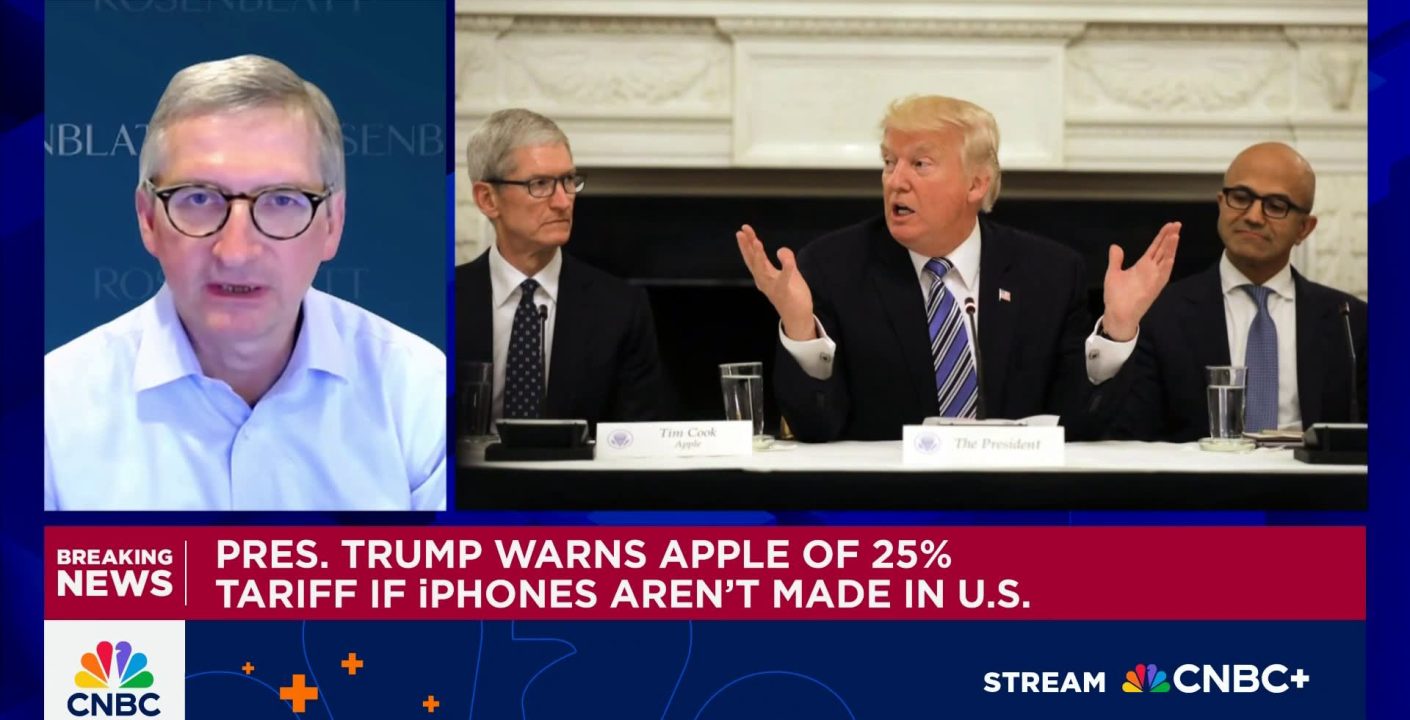 Arancel Apple: Trump amenaza con un 25% si no fabrican en EE.UU.