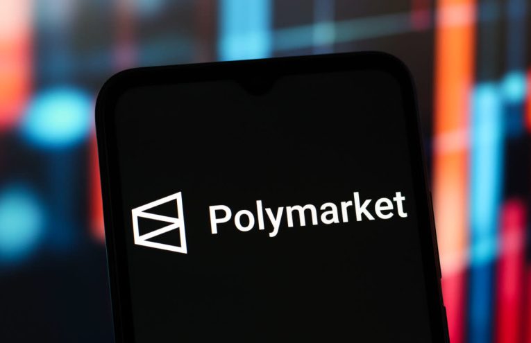 Polymarket Regresa a Estados Unidos con Adquisición Multimillonaria