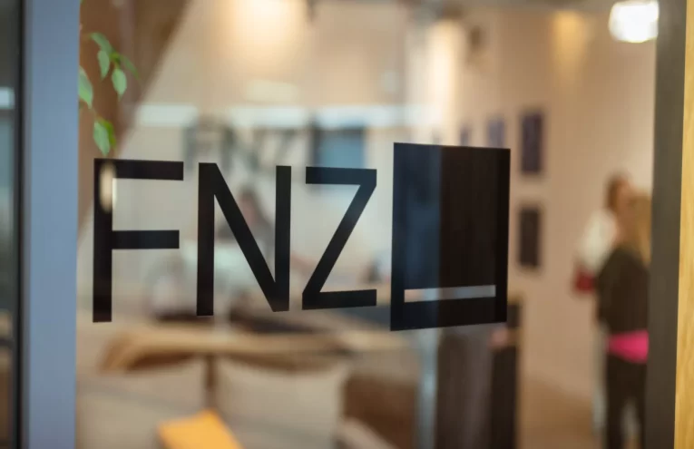 Alianza Tecnológica: FNZ y Microsoft Revolucionan WealthTech con IA