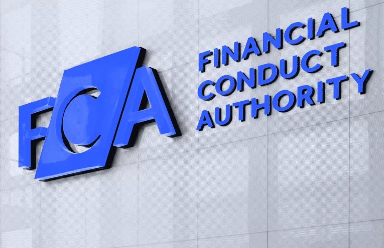 Cambios en Tarifas FCA para Gestores de Fondos UCITS y AIF en 2025