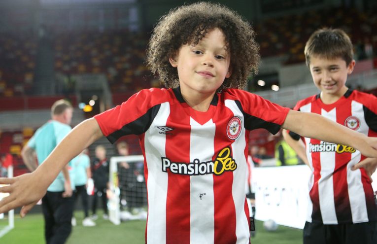 Brentford FC y PensionBee fortalecen su alianza con una emocionante extensión