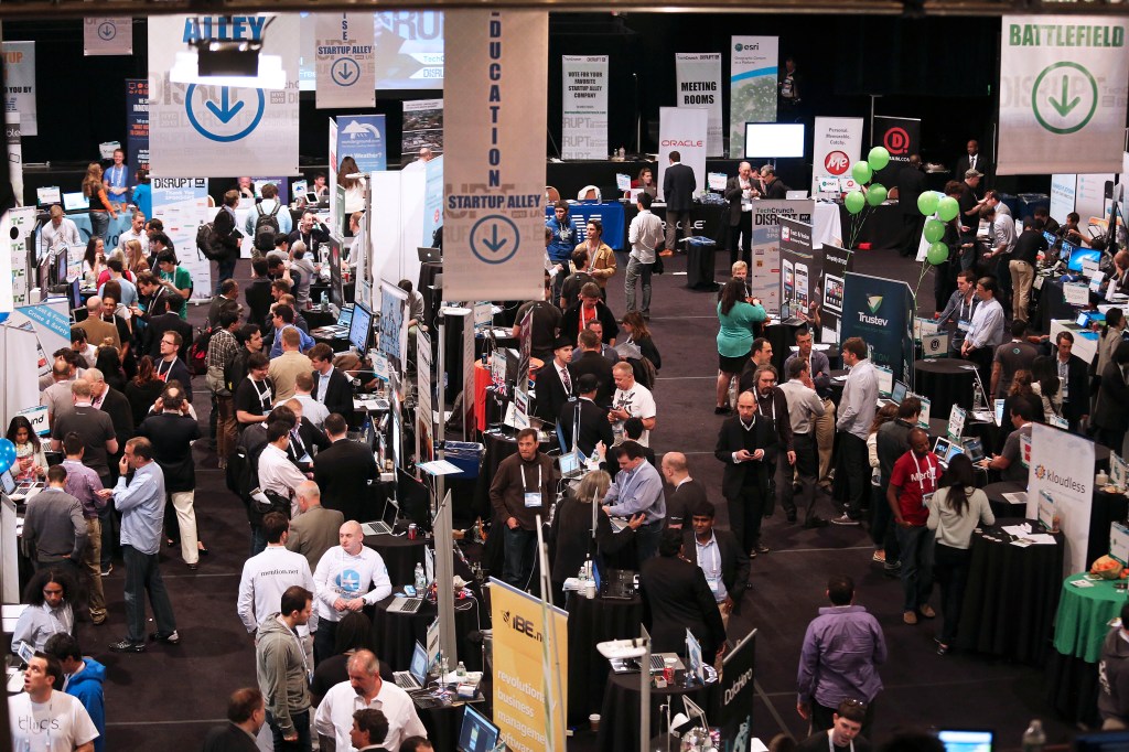 Exhibe en TechCrunch Disrupt 2025 y conecta con 10,000 líderes tecnológicos