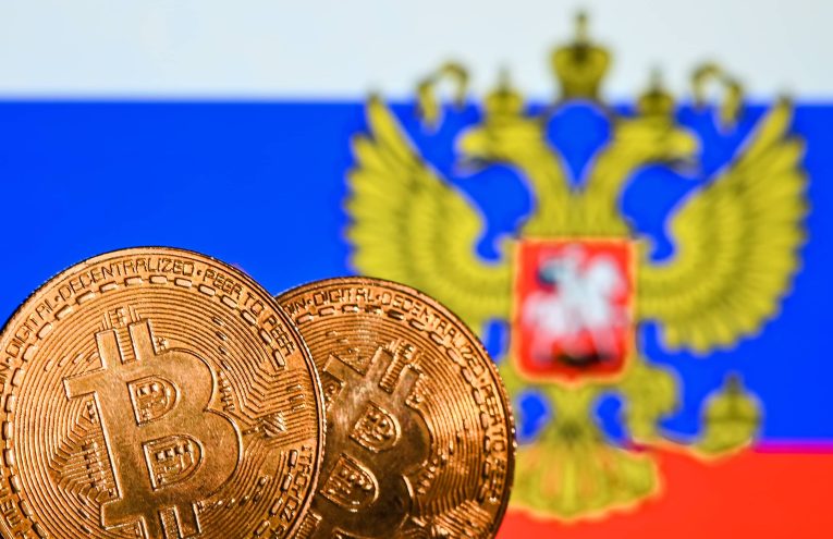 Rusia Legaliza Criptomonedas Transfronterizas con Nueva Supervisión