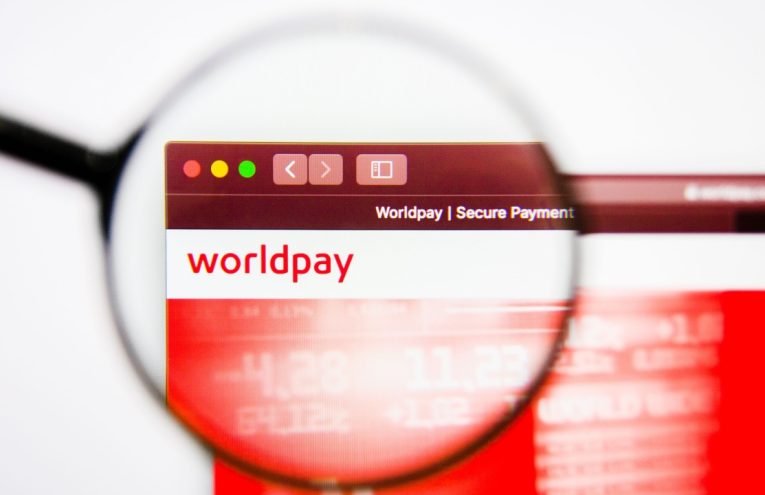 Worldpay y East West Bank Revolucionan el Mercado de Pagos con Nueva Alianza