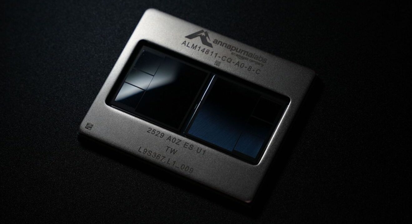 Amazon Revoluciona la IA con Nuevo Chip Trainium3