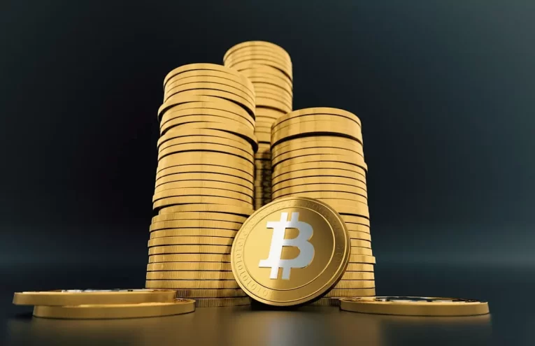Bitcoin ETFs atraen $1.8 mil millones pero la recuperación es frágil