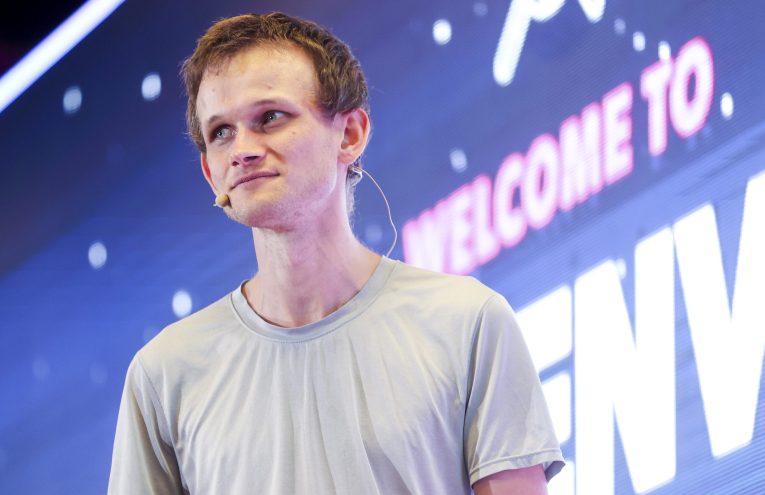 Crisis en DAO: Vitalik Buterin llama a reimaginar su gobernanza