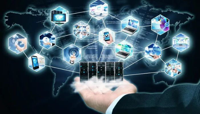 Momentos Digitales: Los Sinsentidos Tecnológicos de 2025