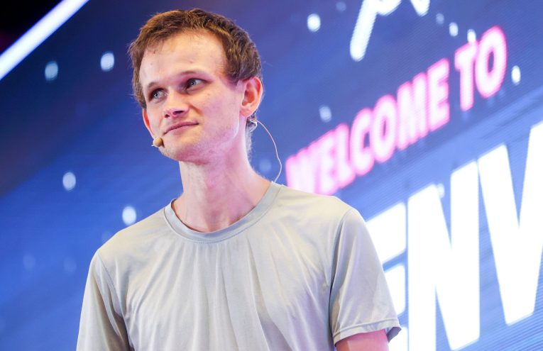 Falla en Stablecoins: Vitalik Buterin Advierte y Propone Soluciones
