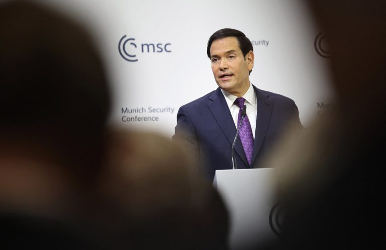 Marco Rubio Intentando Fortalecer Relaciones Transatlánticas en Múnich