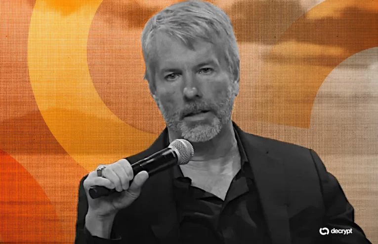 Michael Saylor Firme en su Estrategia Bitcoin a Pesar de Caídas